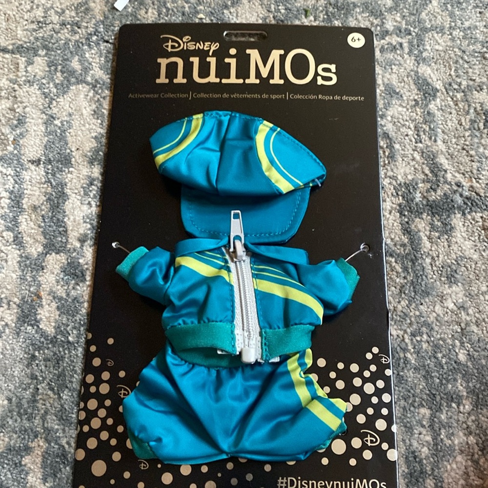 Disney Nuimos outfit
